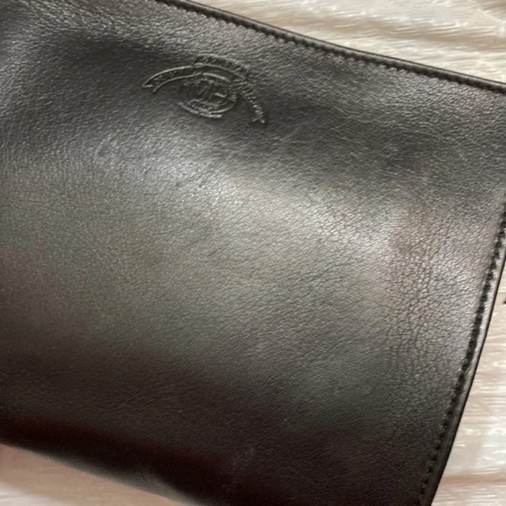 Ghurka black leather vintage cosmetic case